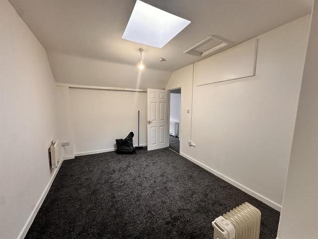 Apartment for rent in Harts Hill, Brierley Hill