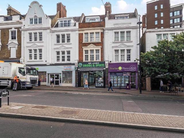 House for rent in Widmore, Greater London