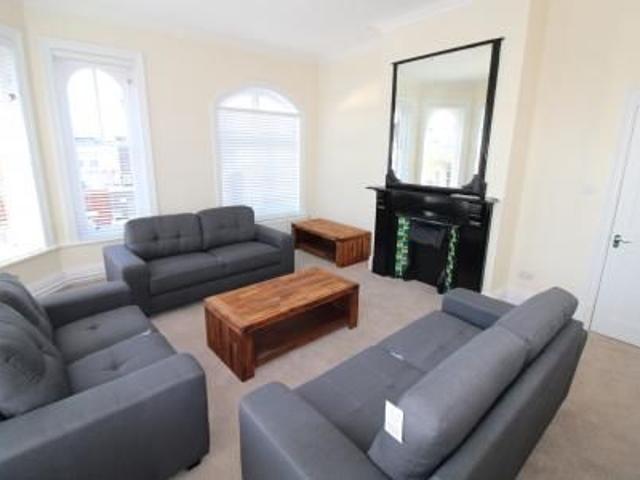 Room for rent in Beamhurst, Staffordshire