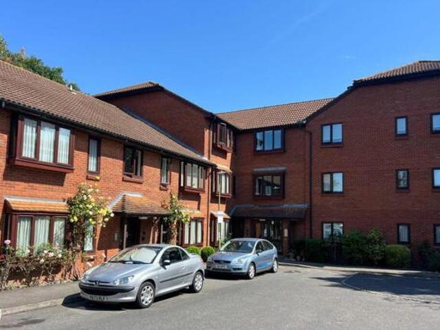 House for sale in Bushey