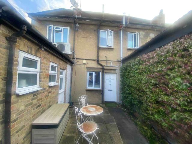 Apartment for rent in Bushey