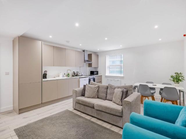 Apartment for rent in Heol-las, Surrey