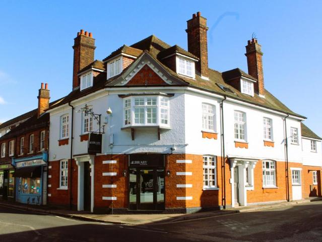 Apartment for rent in Ingatestone and Fryerning, Navestock Side