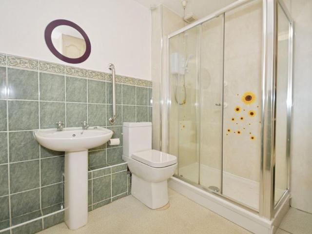 Apartment for rent in Loundsley Green, East Midlands