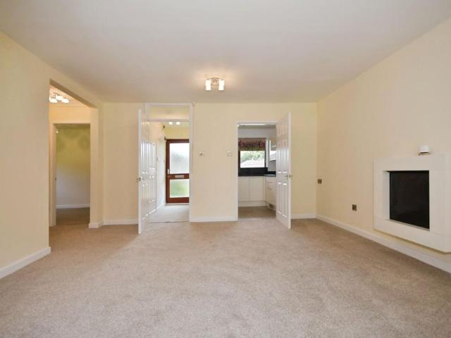 House for rent in Loundsley Green, East Midlands