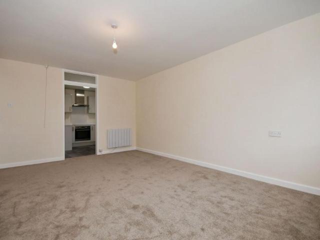 Apartment for rent in Loundsley Green, East Midlands