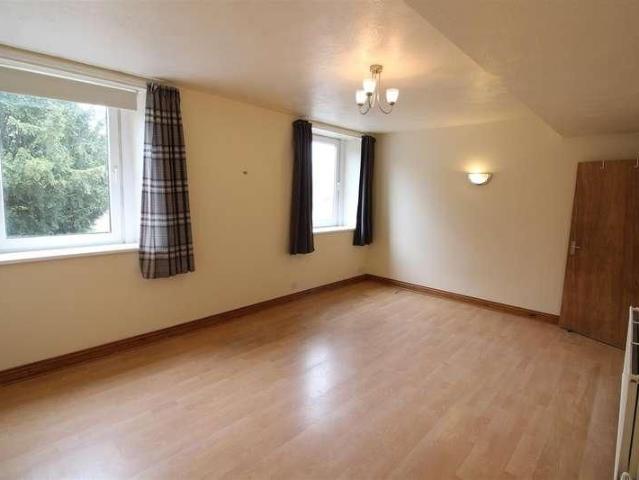 Apartment for rent in Clayton West, West Yorkshire