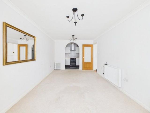 House for rent in Colnbrook with Poyle, Slough