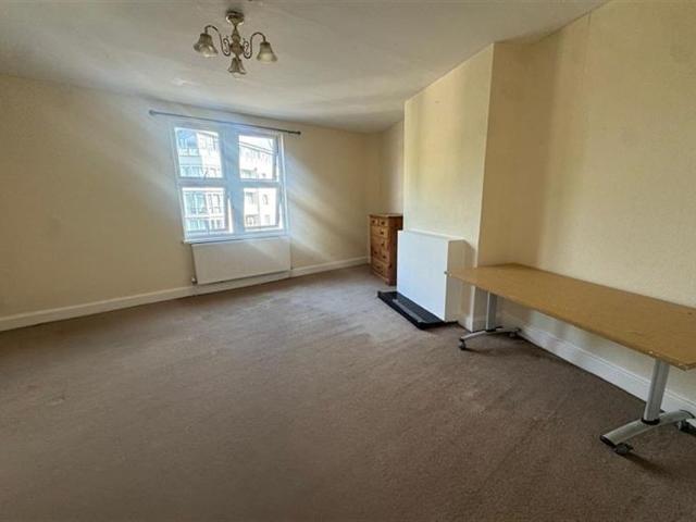 Apartment for rent in London Borough of Croydon, Thornton Heath