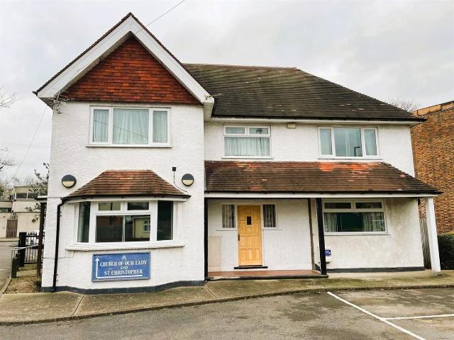 House for rent in London Borough of Hounslow, Greater London