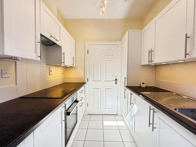 House for sale in Crowthorne