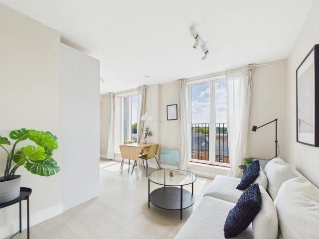 Apartment for rent in Buckler's Park, Crowthorne