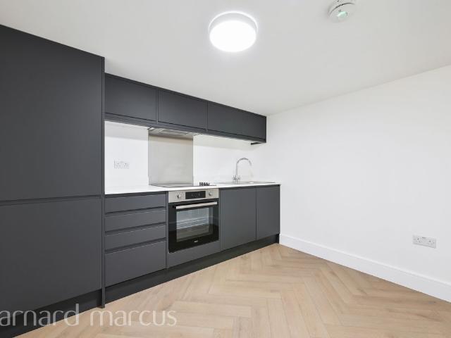 Apartment for rent in London Borough of Croydon, Greater London