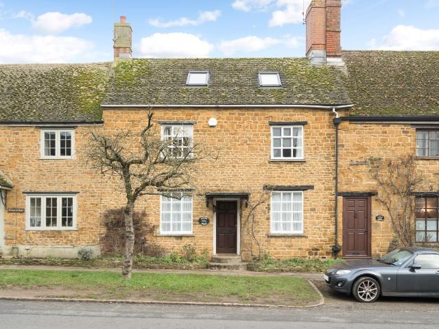 House for rent in Evershot, Oxfordshire