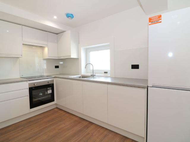 Apartment for rent in Rose Hill, Pachesham Park