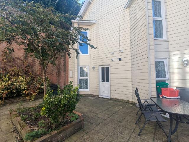 House for rent in Tower Hamlets, Dover