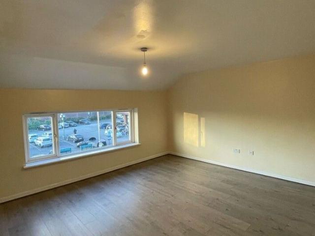 Apartment for rent in Dixons Green, West Midlands