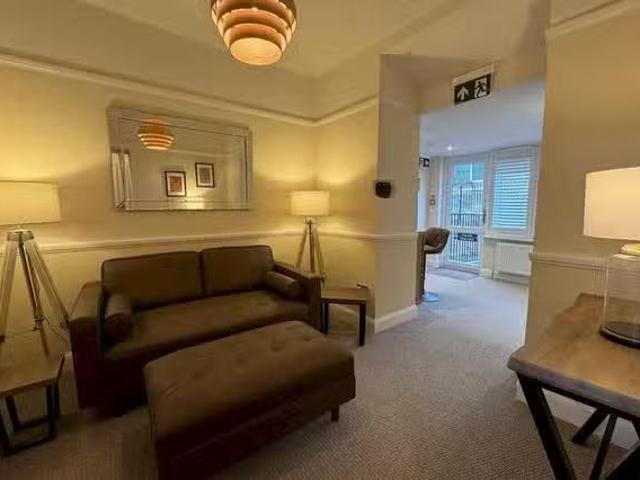 Apartment for rent in Shirebrook Park, Charlesworth
