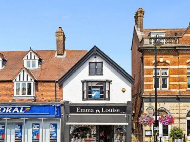 House for sale in Perryfields, West Sussex