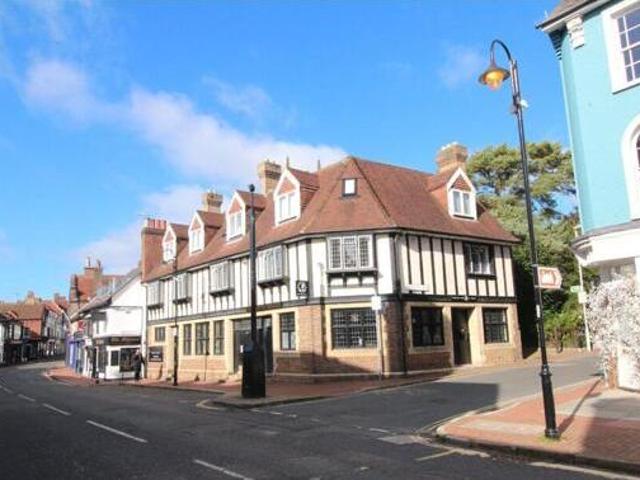 House for sale in Perryfields, West Sussex