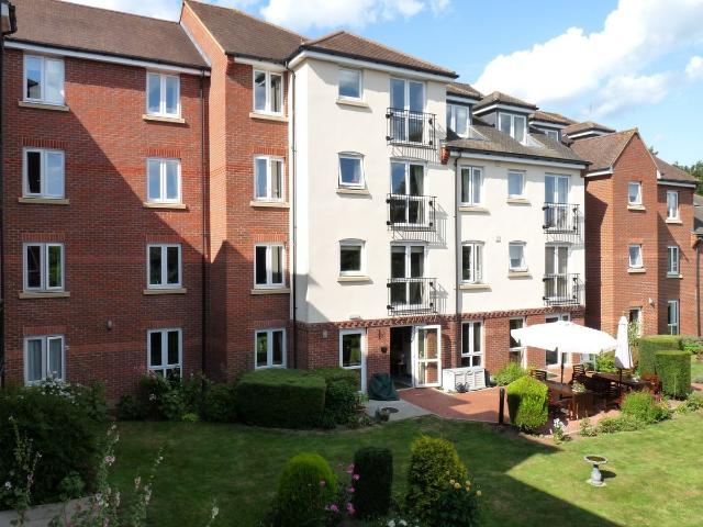Apartment for rent in The Butts, Kent