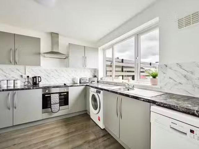 Apartment for rent in Ivy Chimneys, Epping