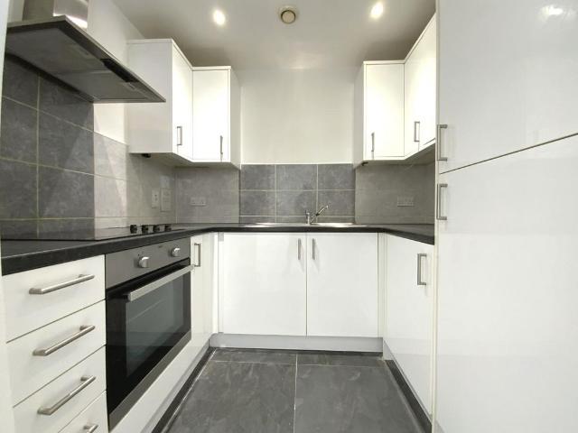 House for rent in Woodcote, Epsom