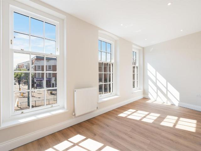 Apartment for rent in Woodcote, Epsom