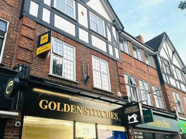 Apartment for rent in Lower Green Esher, Blackhills