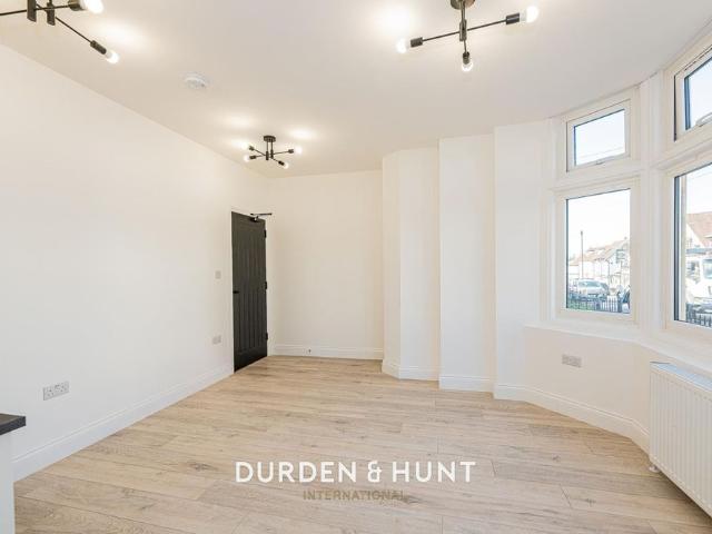 Apartment for rent in Ongar, Epping