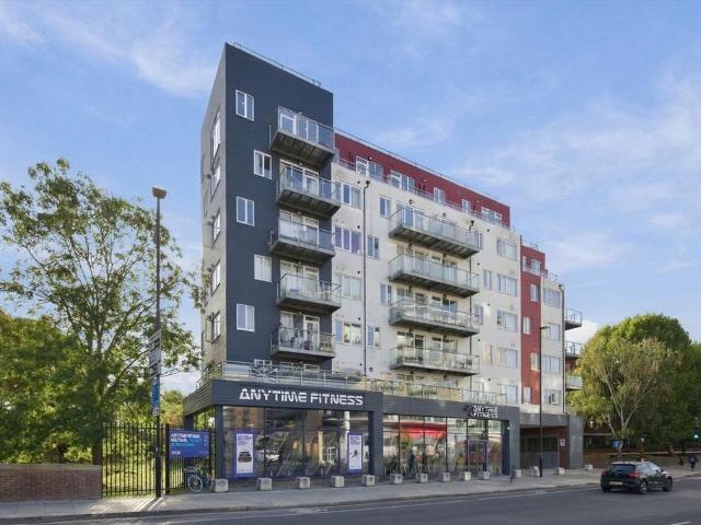 Apartment for rent in London Borough of Hounslow, Greater London