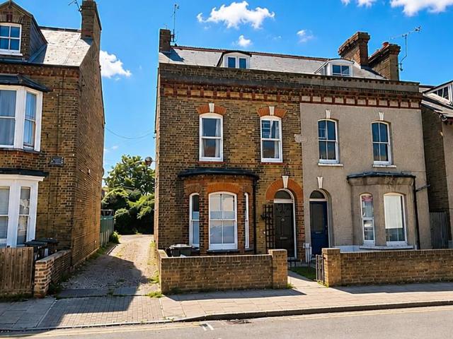 Apartment for rent in Mickleburgh Hill, The Bridge