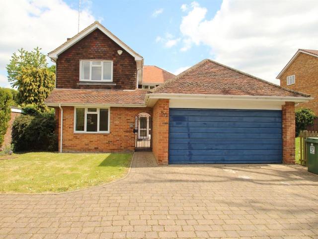 House for rent in Pouchen End, Hertfordshire