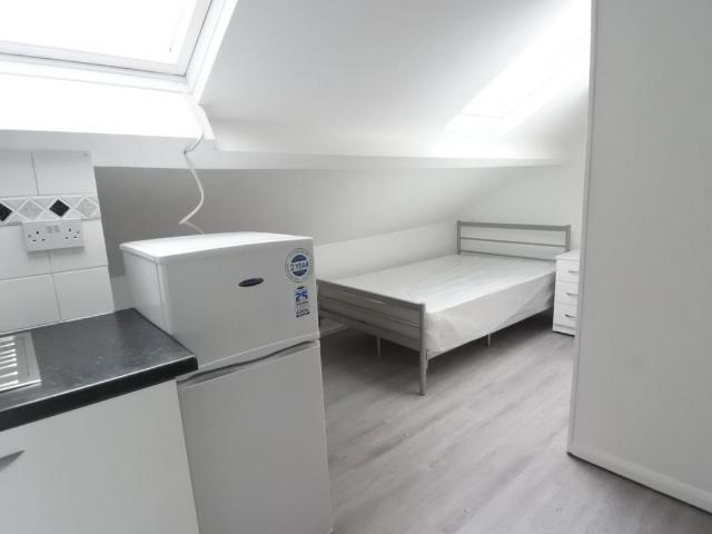 Studio for rent in Harlesden, Greater London