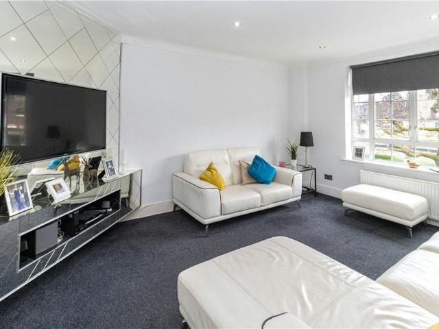 Apartment for rent in Roundwood, Five Acres