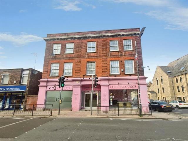 Apartment for rent in Oxenden, Canterbury