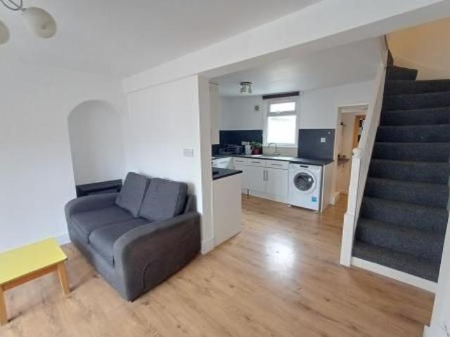 Apartment for rent in Mickleburgh Hill, Canterbury