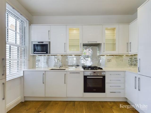 Apartment for rent in Daws Hill, Cressex