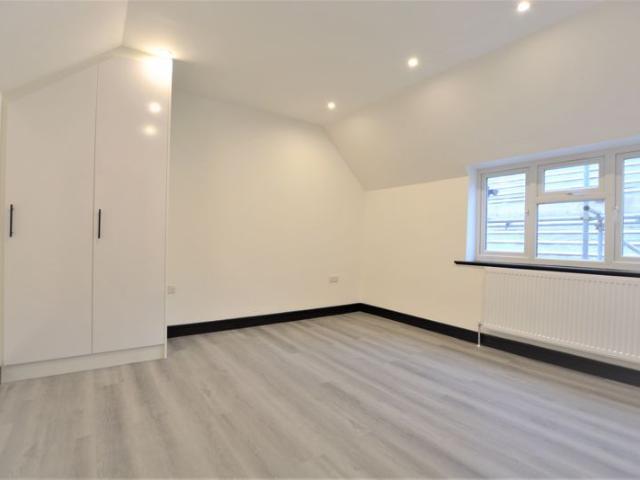 Apartment for rent in Daws Hill, Cressex