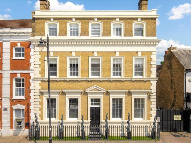 House for rent in Broxbourne, Hertfordshire