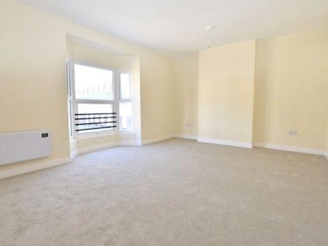 Apartment for rent in Red Hill, Surrey