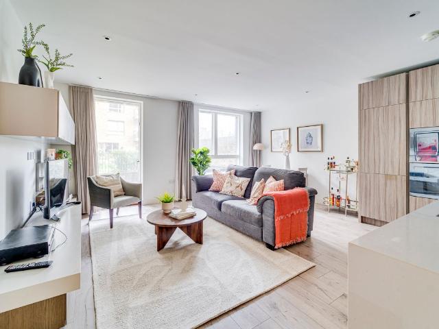Apartment for rent in Hornsey, Greater London