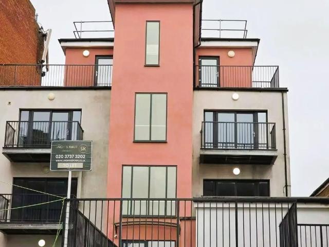 Apartment for rent in London Borough of Hounslow, Greater London