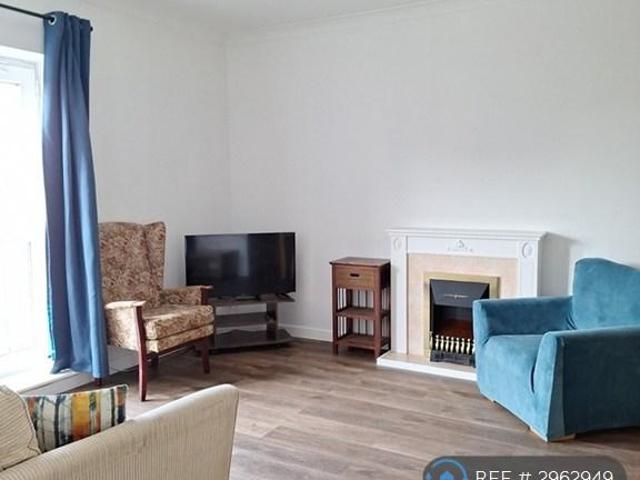 House for rent in London Borough of Hounslow, Greater London