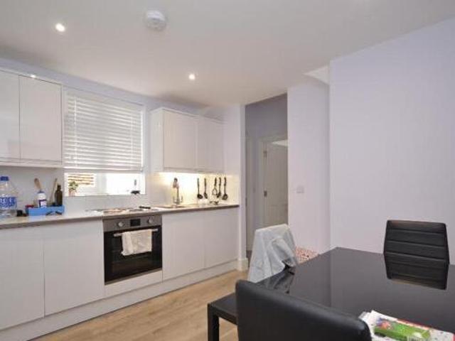 House for rent in Ingatestone and Fryerning, Navestock Side