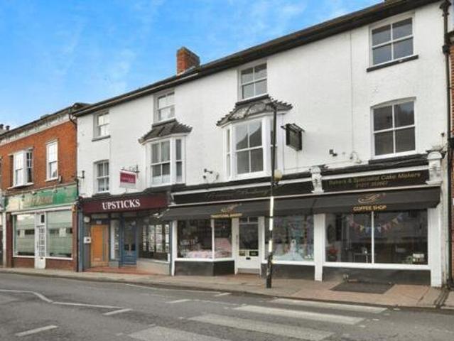 House for rent in Ingatestone and Fryerning, Navestock Side