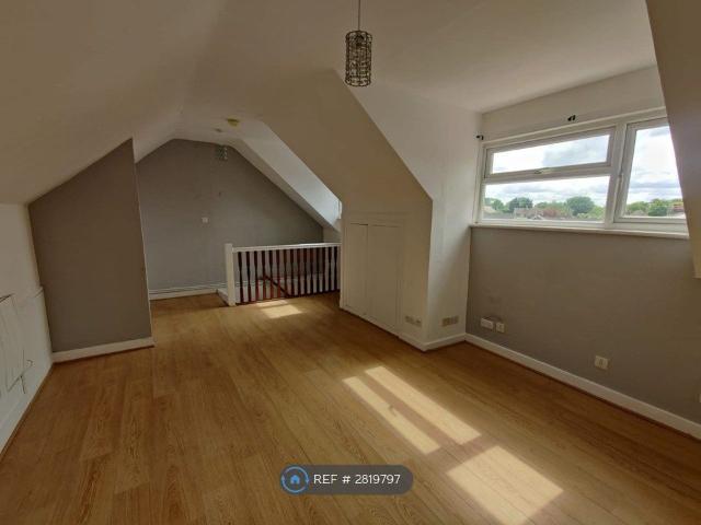 Apartment for rent in Ingatestone and Fryerning, Navestock Side