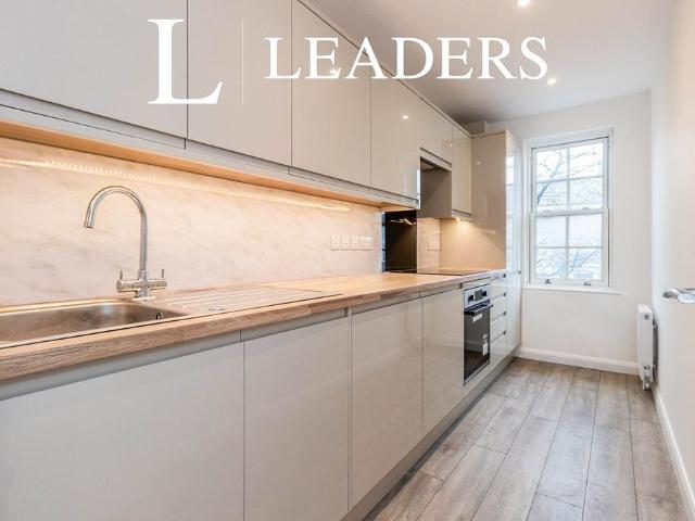 Apartment for rent in Weybridge, Elmbridge