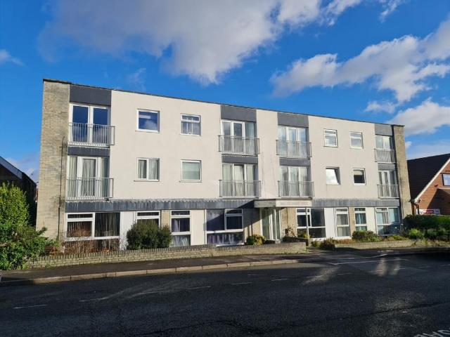 Apartment for rent in Lee-on-the-Solent, Gosport