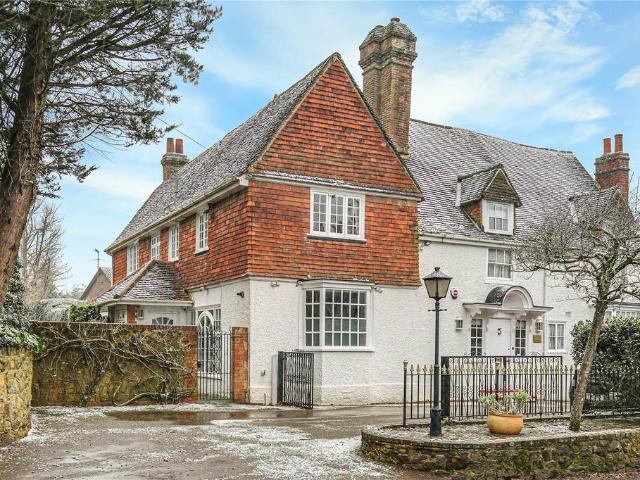 House for rent in Limpsfield, Tandridge